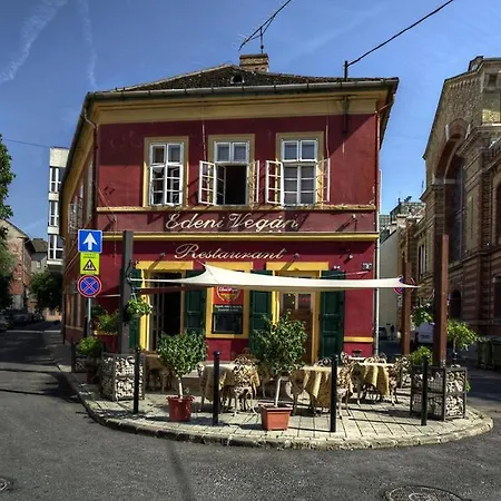 Buda Downtown 아파트 *
