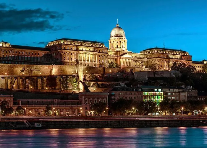 Buda Downtown Будапешт